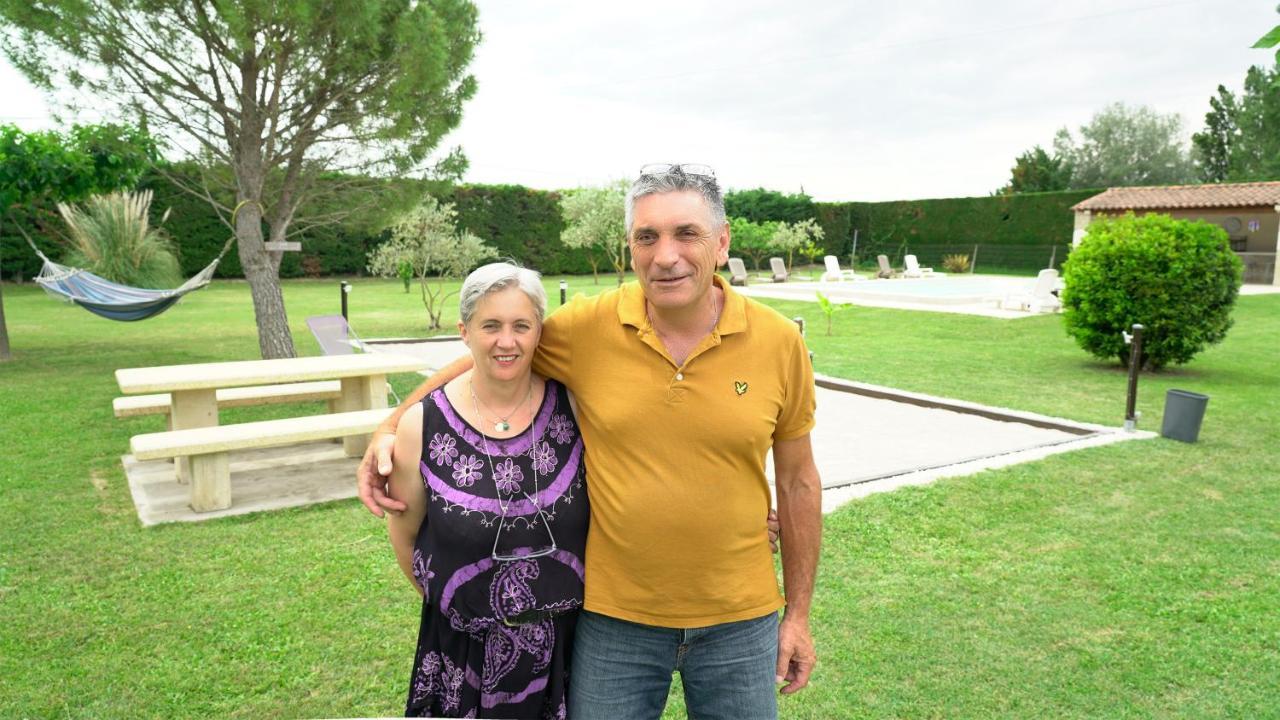 Chambres D'Hotes Le Saint Victor - Provence, Vaucluse Pernes-les-Fontaines Exterior foto
